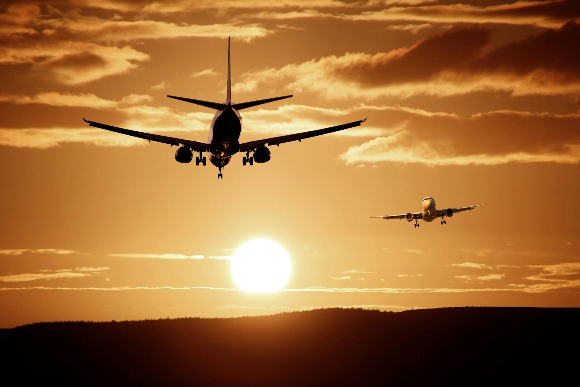 silhouette of airplanes