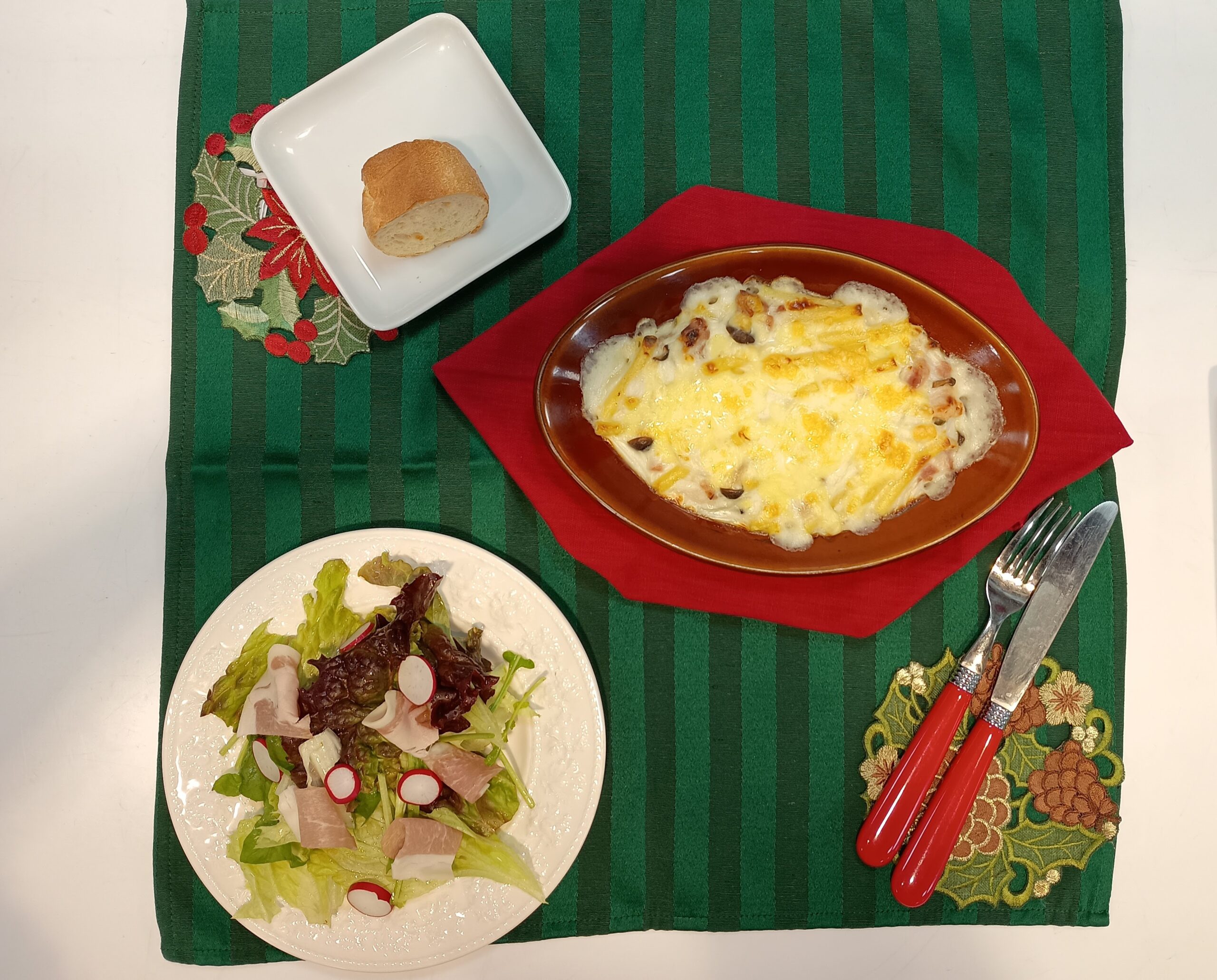 マカロニグラタン