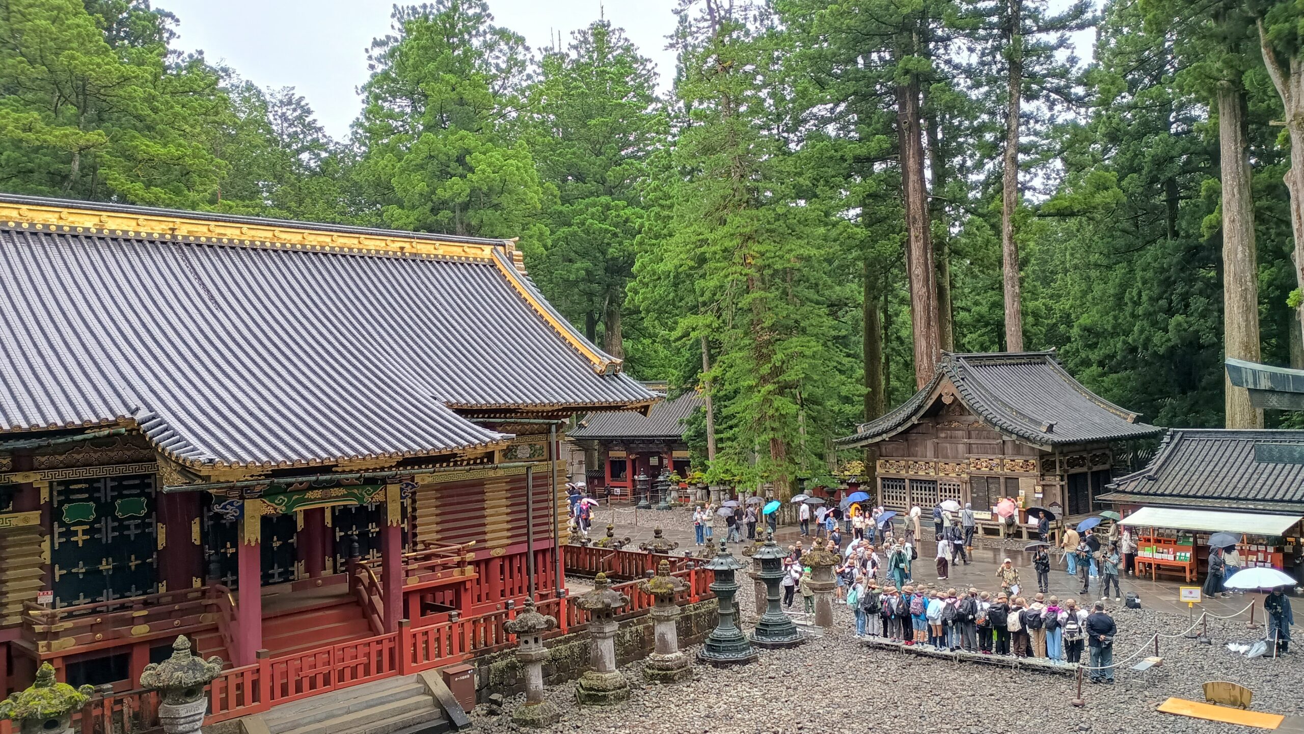 建国何年？